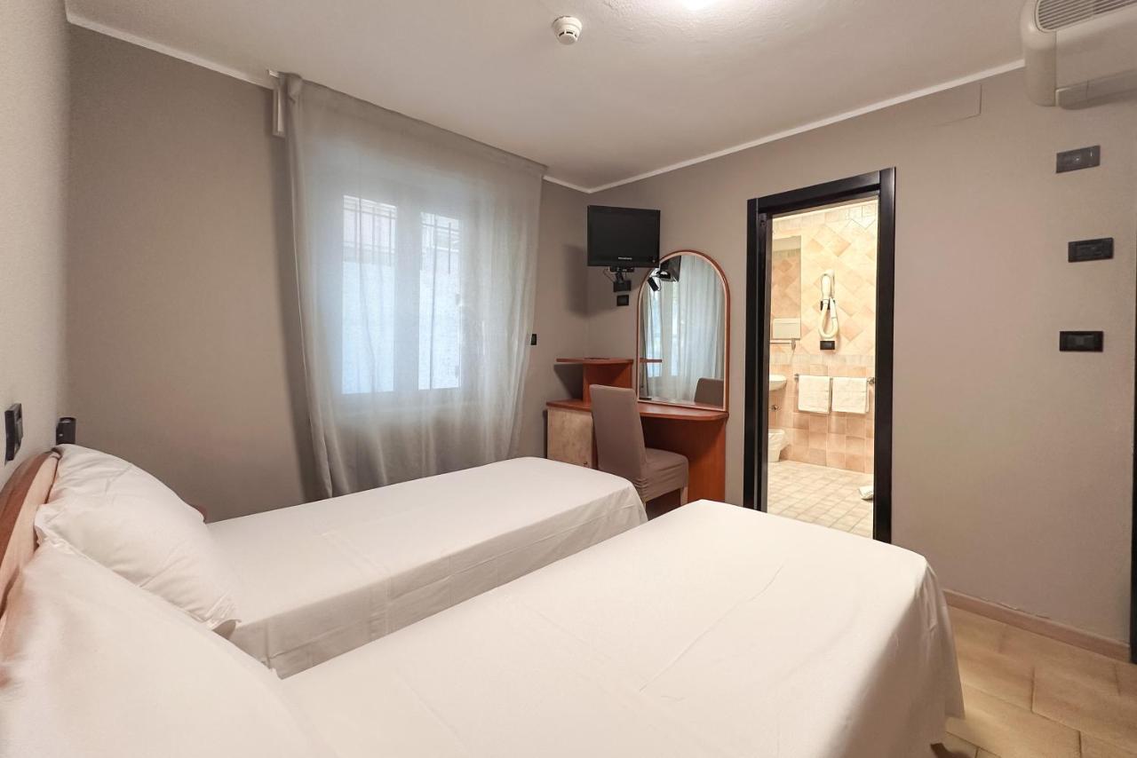 Lime Hotel Rimini Kültér fotó